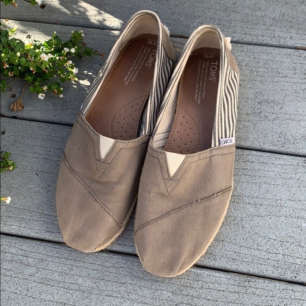 Toms size 10